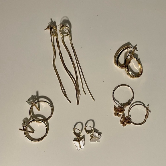 Assorted Gold Earring Bundle - Picture 1 of 1